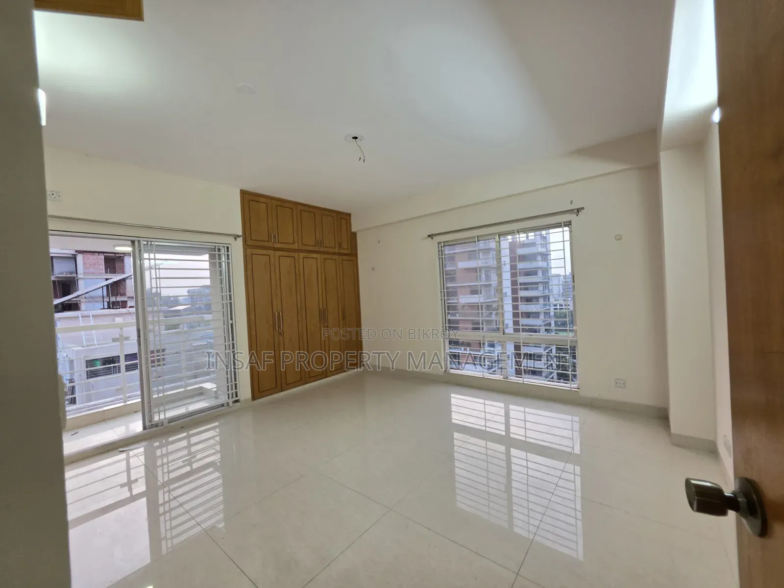 4bdrm Apartment in Gulshan for Rent