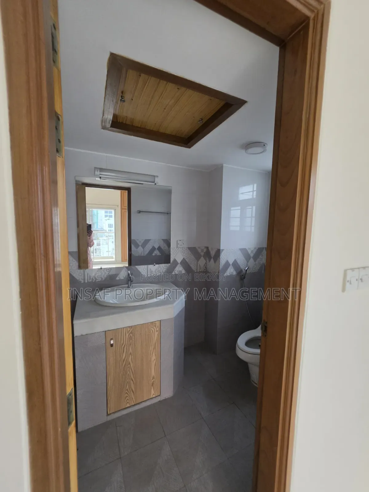 4bdrm Apartment in Gulshan for Rent