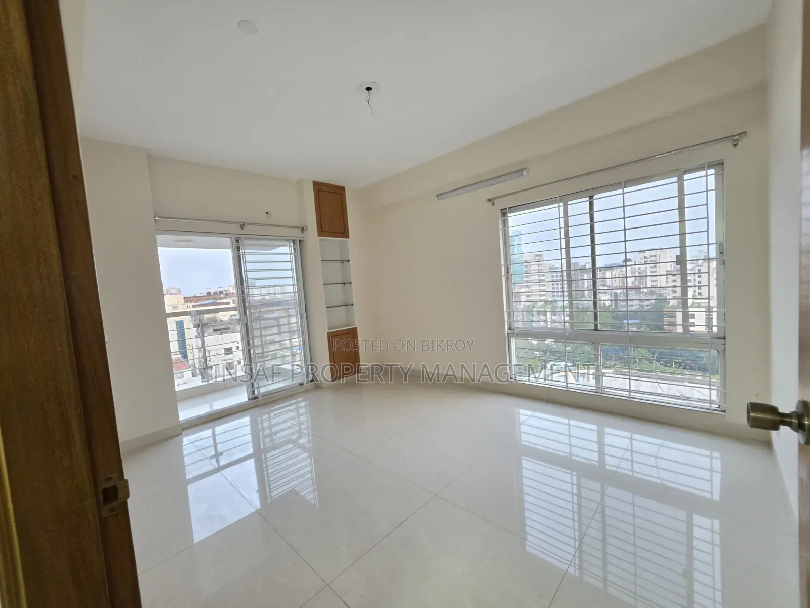 4bdrm Apartment in Gulshan for Rent