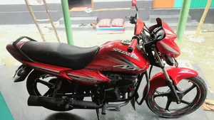 Hero 2015 Red