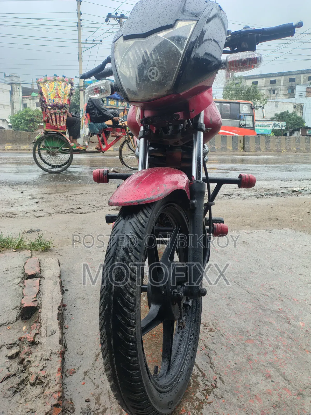 Mahindra Centuro 2015 Red