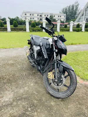 TVS Apache RTR 160 4V 2022 Black