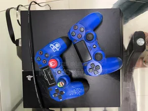 PS4 Fat 500GB গেমস এবং কন্ট্রোলার সহ