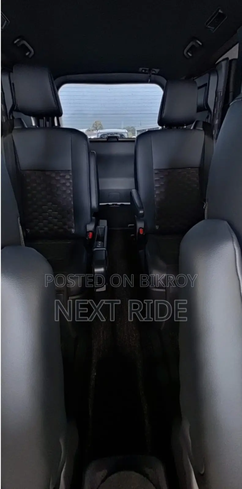 Toyota Voxy Hybrid S-Z 2WD 7-Seater 2023 Pearl