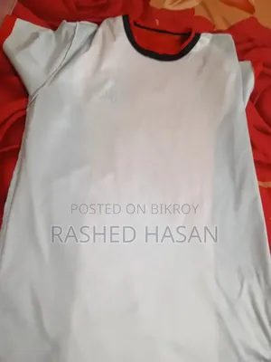 উদ্বাস টি-শার্ট