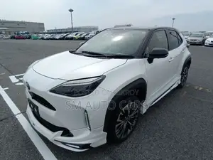 Toyota Yaris Cross 1.5 Hybrid FWD 2021 Pearl