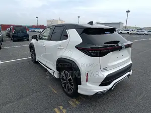 Toyota Yaris Cross 1.5 Hybrid FWD 2021 Pearl