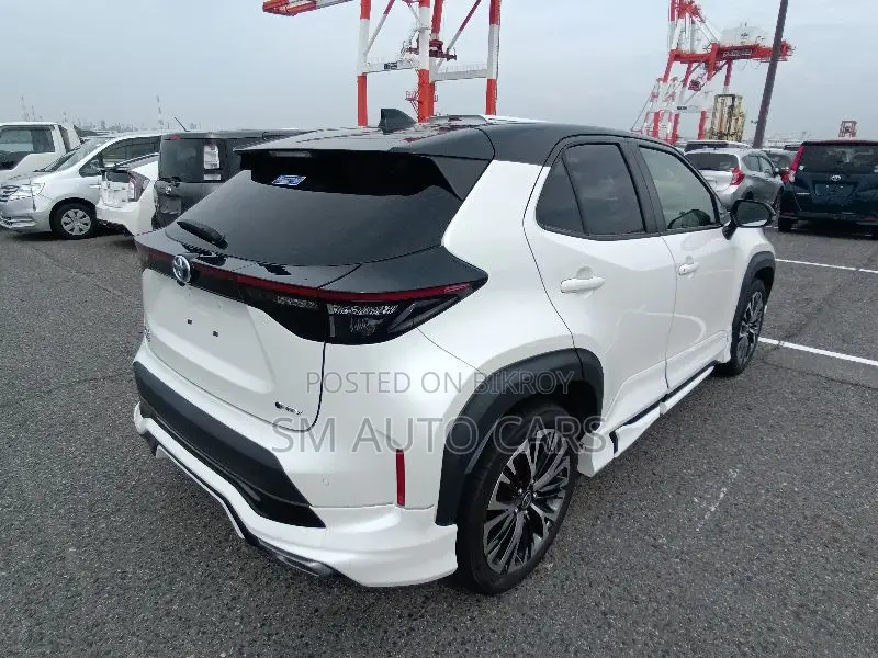 Toyota Yaris Cross 1.5 Hybrid FWD 2021 Pearl