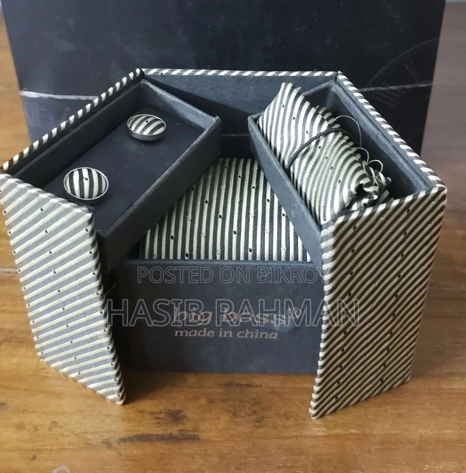 Suit Accessories (Used for 1 day)