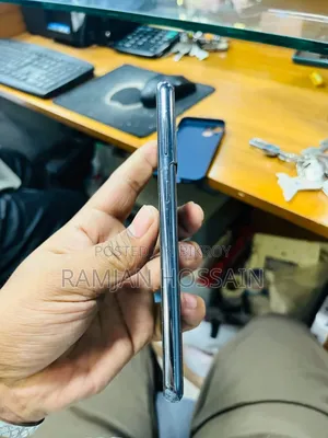 Samsung Galaxy S21 5G 256 GB Black