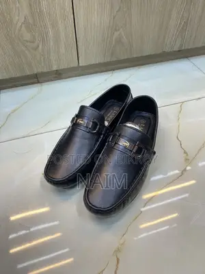 অরিজিনাল লেদার লোফার