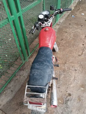 Honda 2002 Red