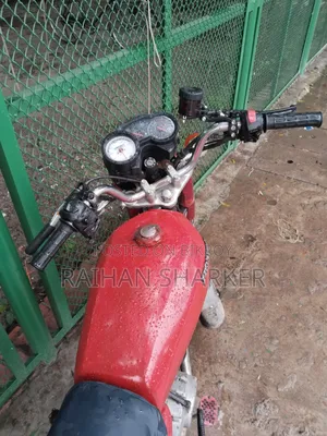 Honda 2002 Red