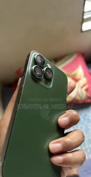 অ্যাপল আইফোন ১৩ প্রো ২৫৬ জিবি গ্রিন
