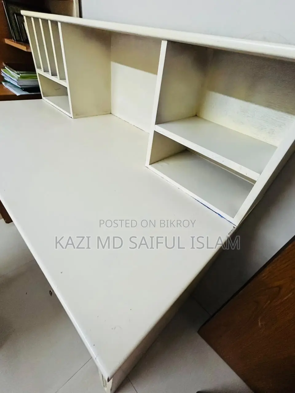 Reading Table