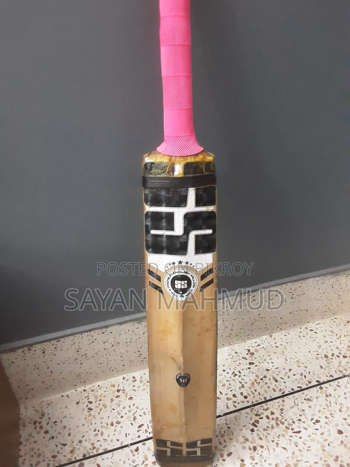 Kashmir Willow Cricket Bat