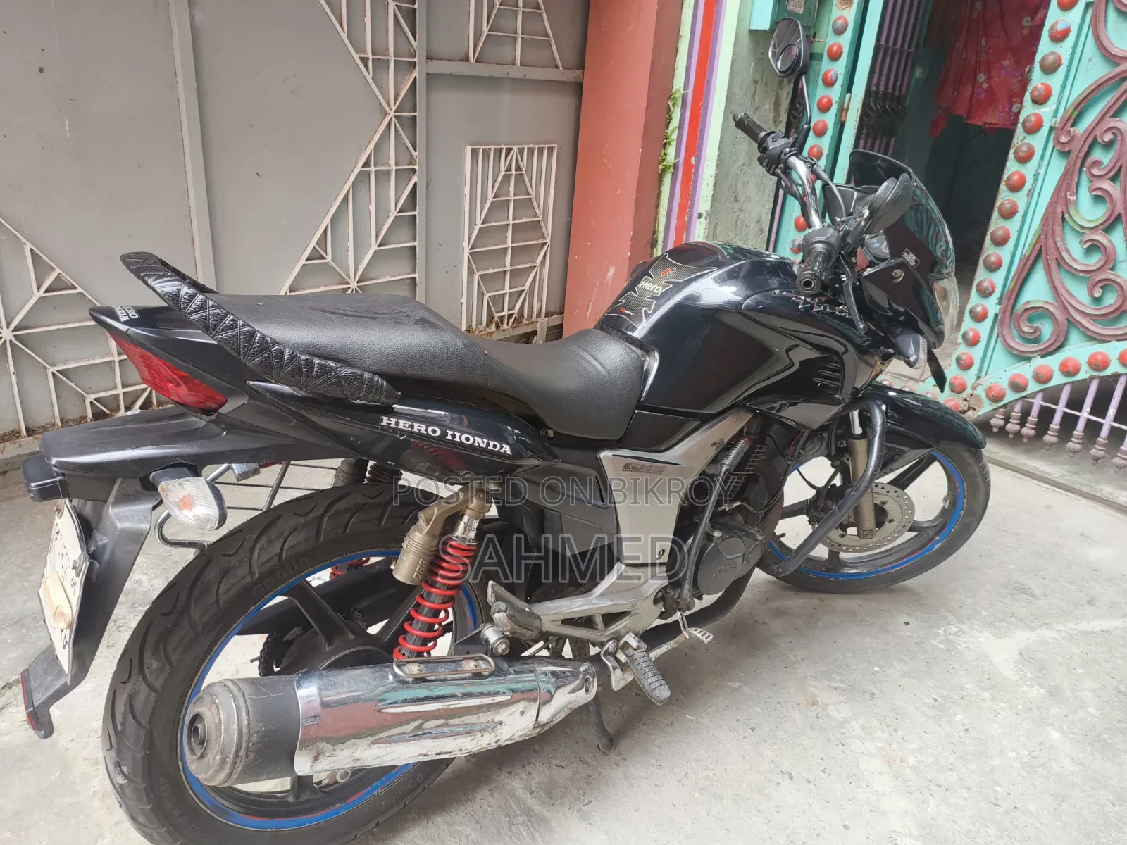Hero Hunk 2013 Black