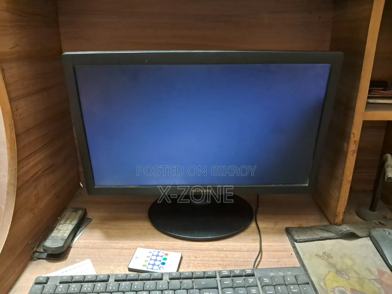 Samsung Monitor 19"