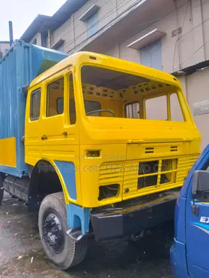 কাভার্ড ভ্যান (Ex2-1615)