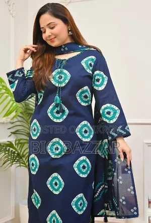 চুনরি প্রিন্ট থ্রি পিস