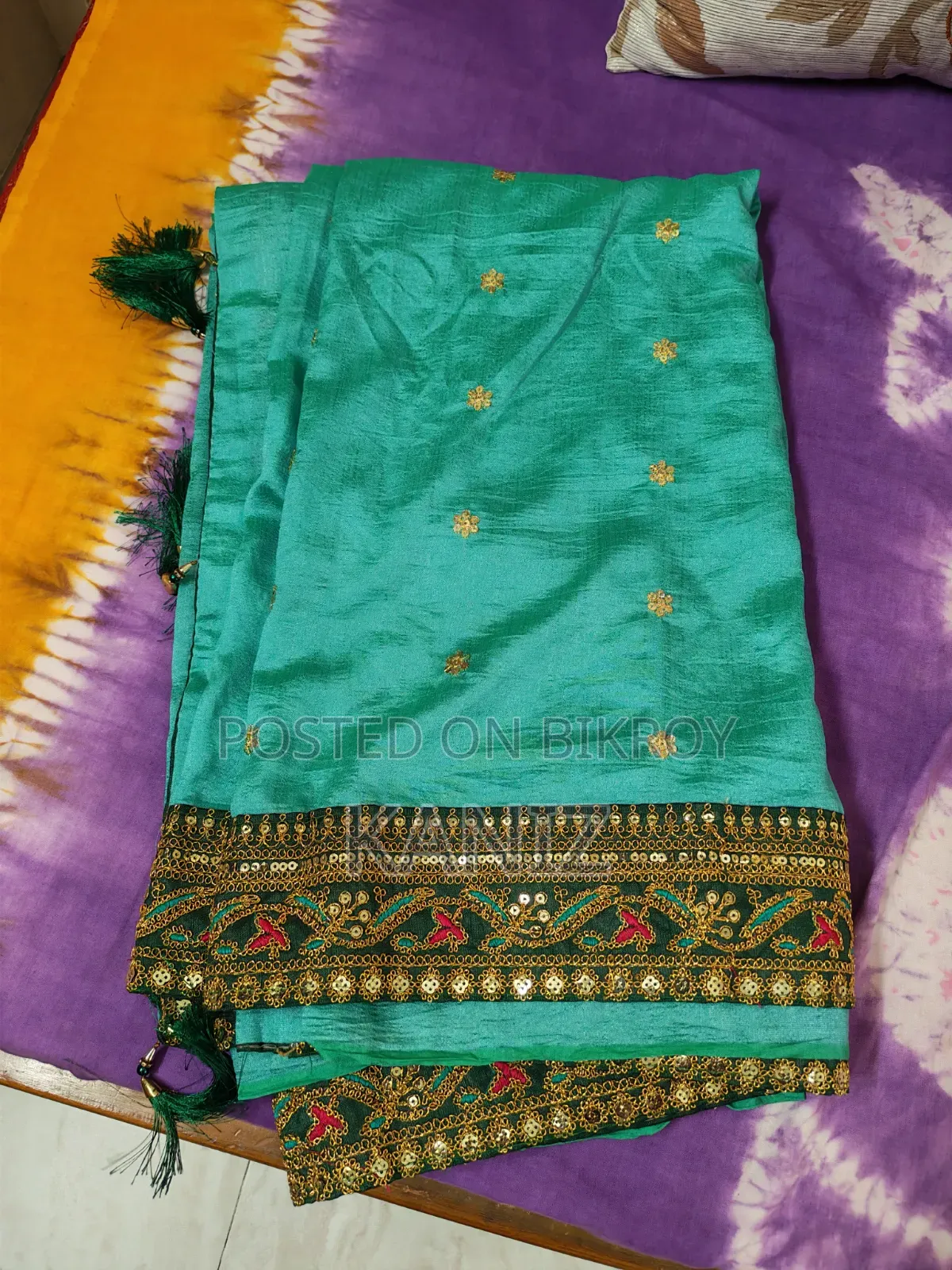 একদম নতুন শাড়ি বিক্রি করবো