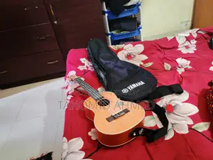 Yamaha Ukulele 26"