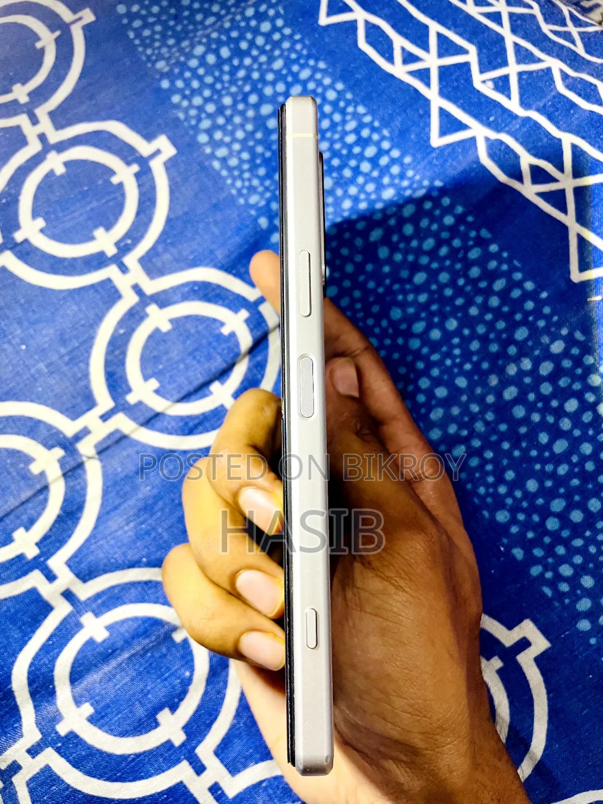 সনি এক্সপেরিয়া ৫ ৪ ১২৮ জিবি সাদা