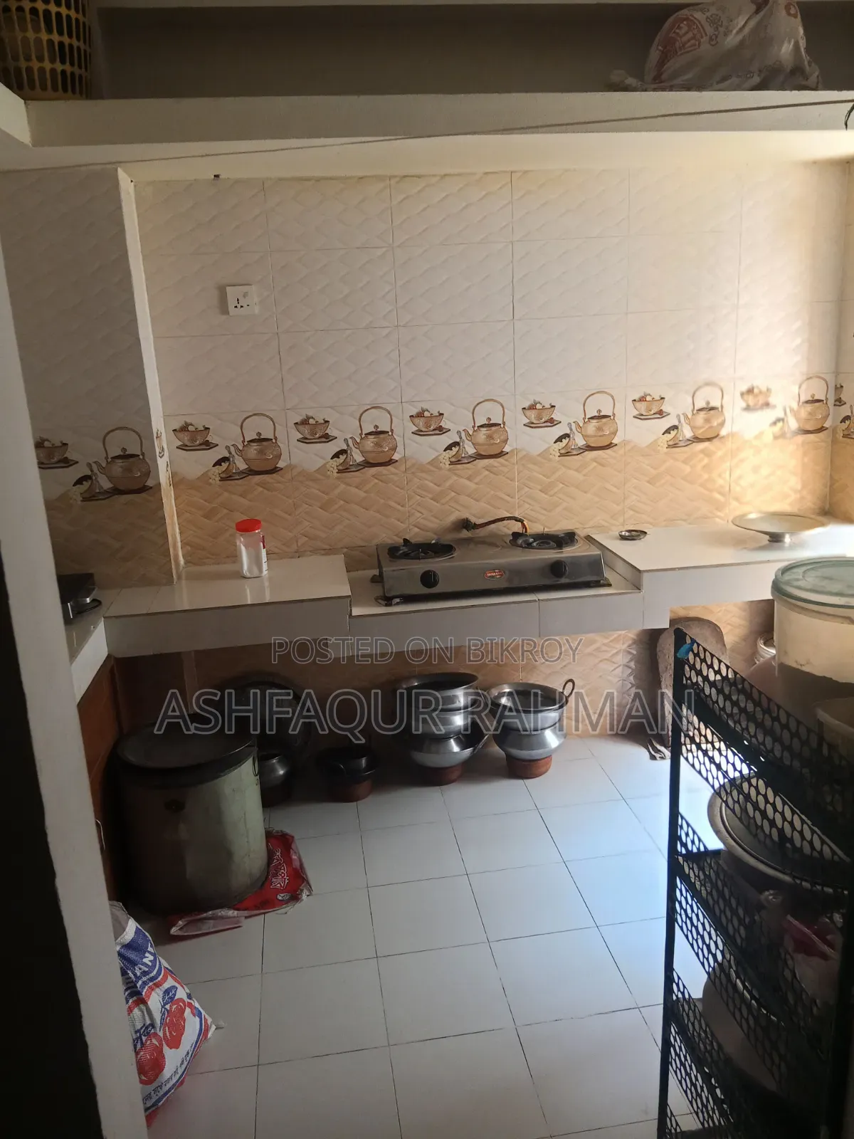 3-bedroom Apartment in Khulshi for rent