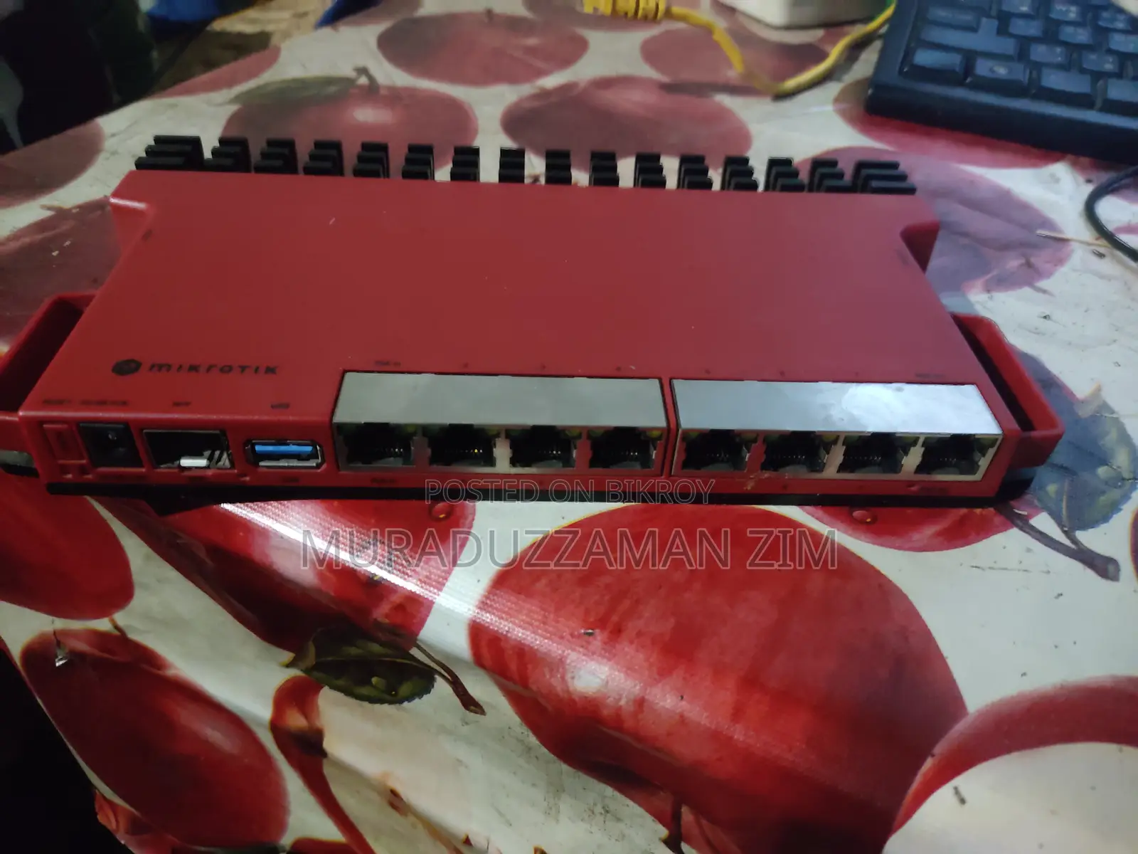 Mikrotik L009uigs-Rm 8 Port Poe Gigabit Router