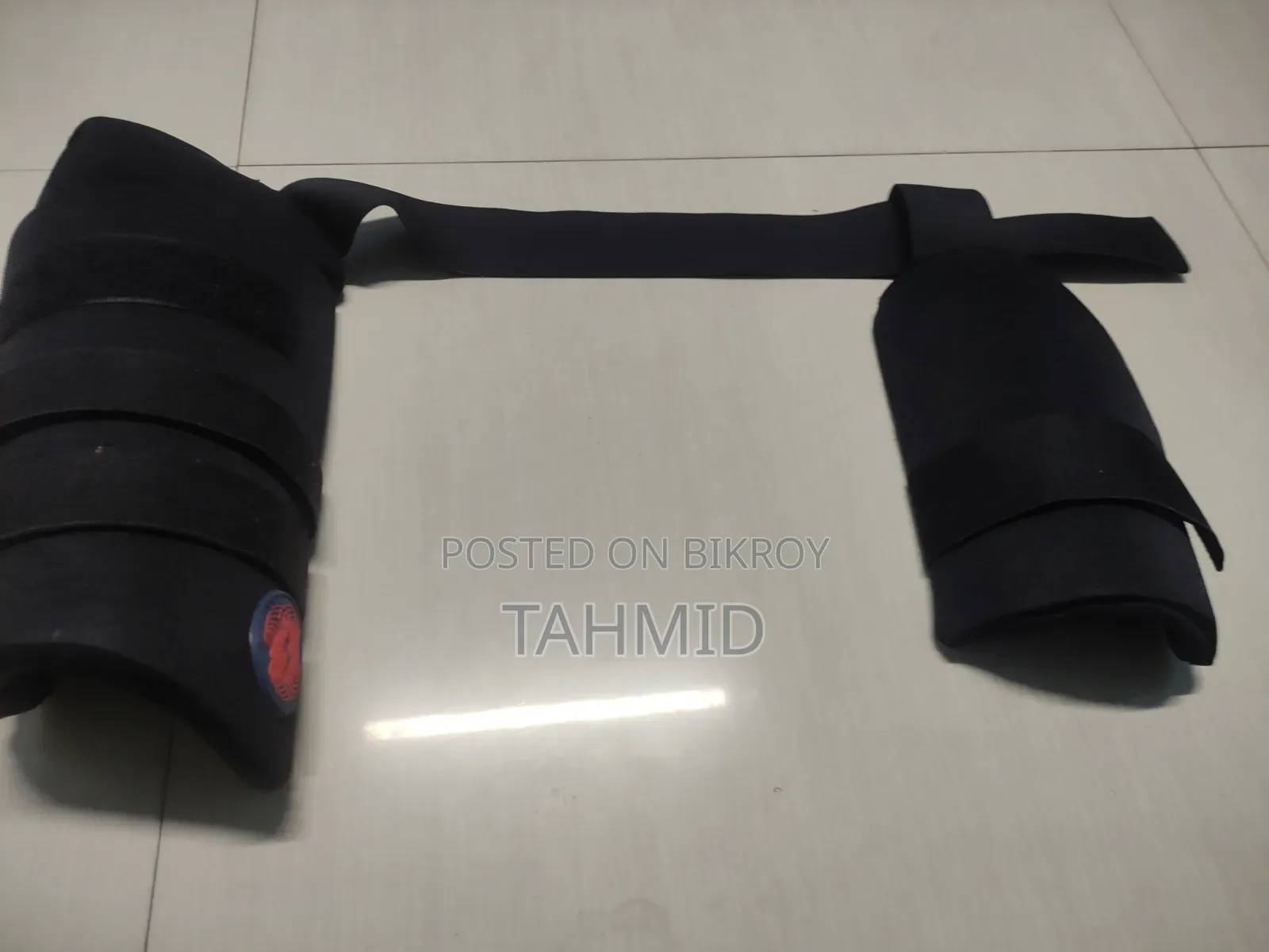Cricket Thigh Pads. Age 10-12