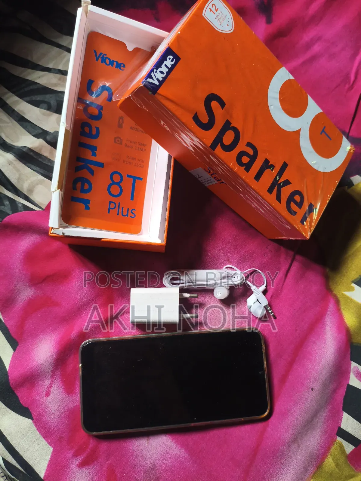 Vfone 4 GB Blue