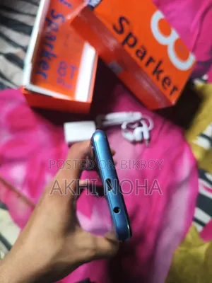 Vfone 4 GB Blue