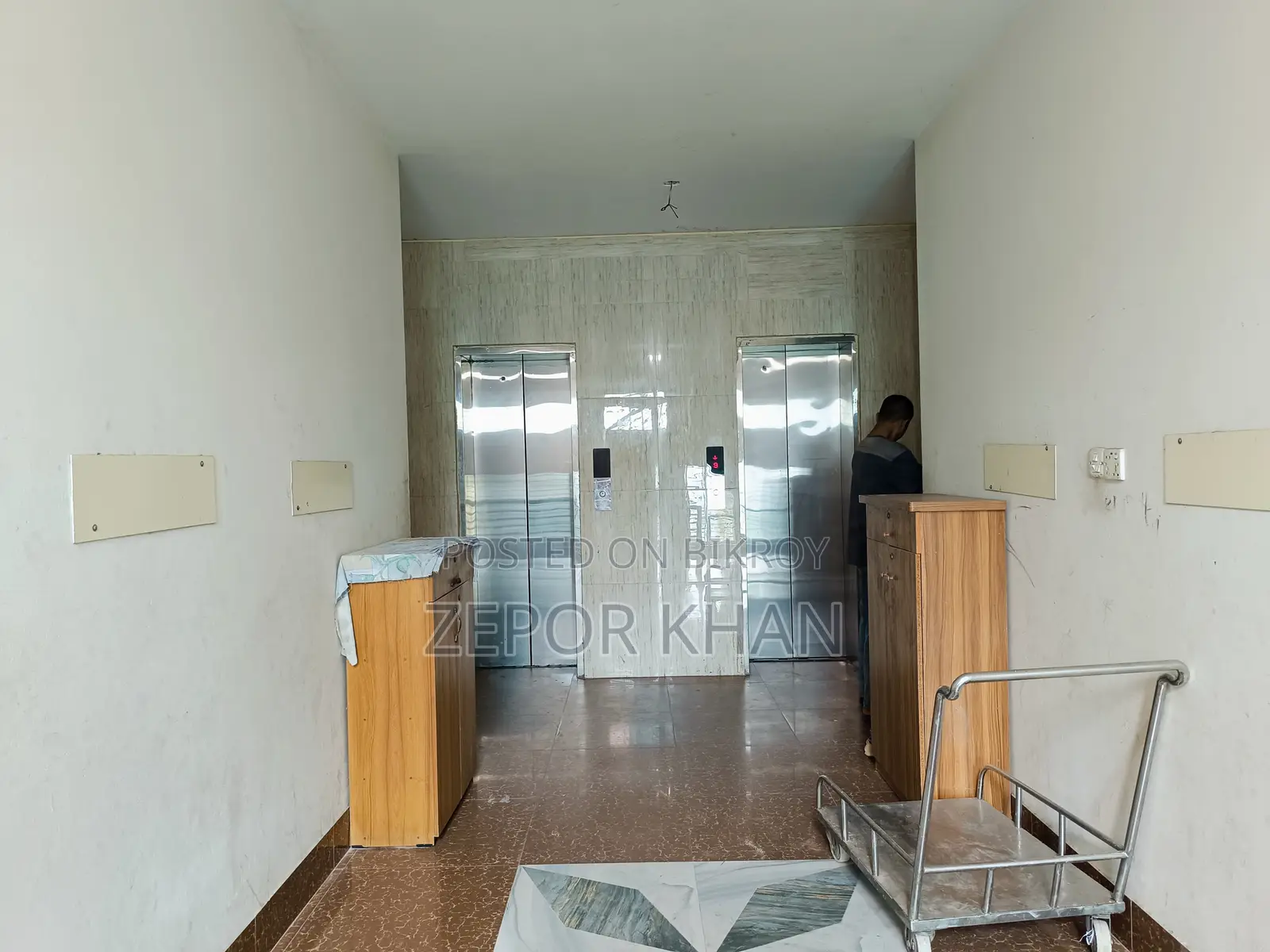Furnished 4bdrm Apartment in  ঠিকানা:, Uttara for Sale