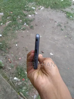নতুন টেকনো স্পার্ক ৪০ ২৫৬ জিবি কালো
