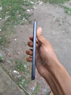 নতুন টেকনো স্পার্ক ৪০ ২৫৬ জিবি কালো
