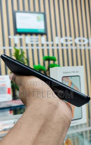 Samsung Galaxy F55 256 GB Black