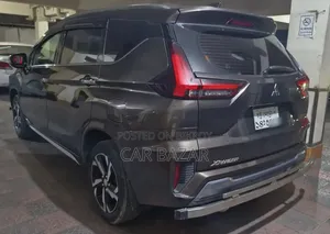 Mitsubishi Xpander Ultimate 2022 Brown