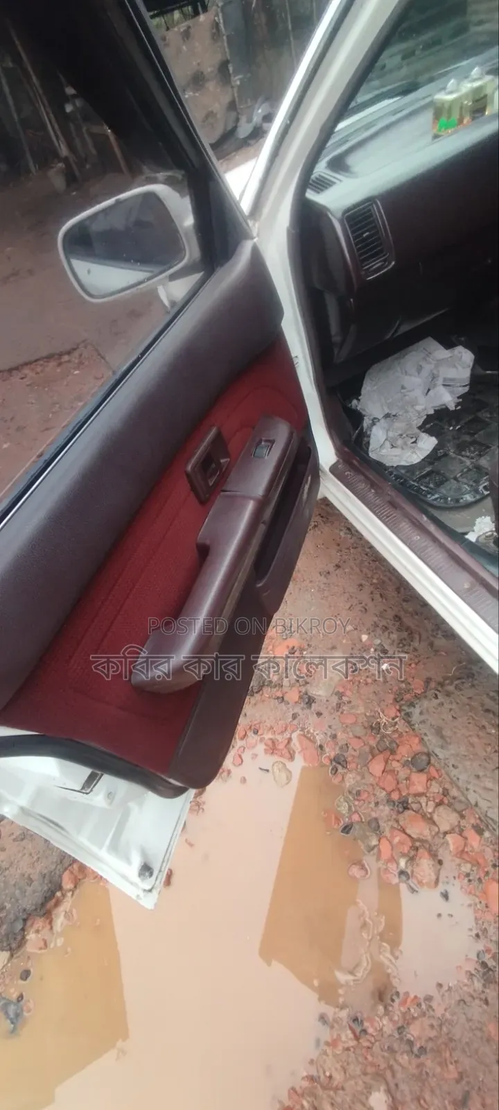 টয়োটা করোলা ১৯৯০ সাদা