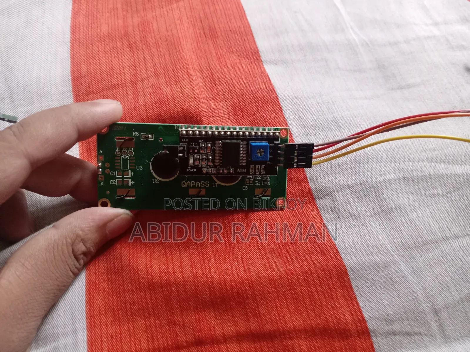 আরডুইনো + অন্যান্য পার্টস।