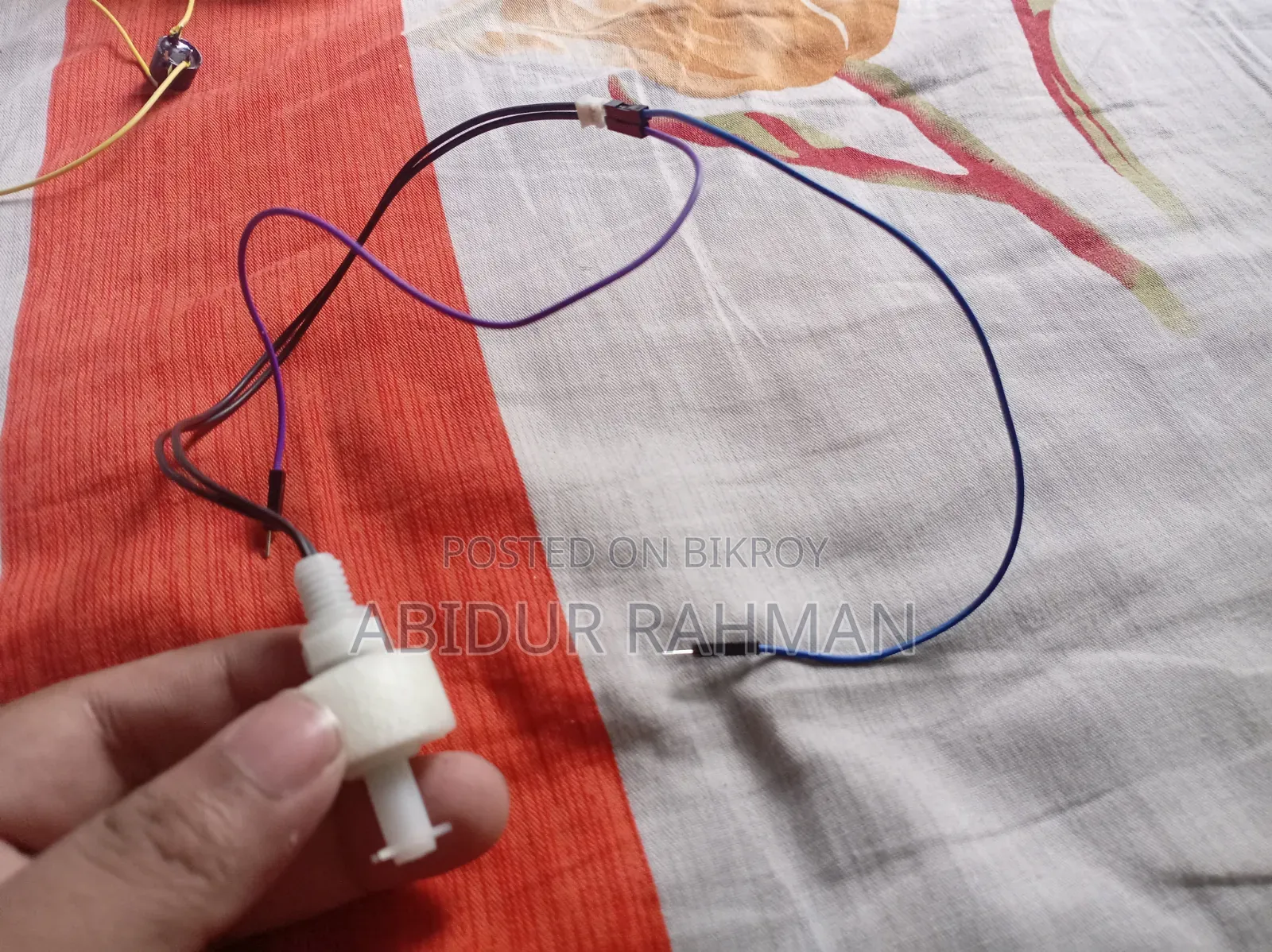 আরডুইনো + অন্যান্য পার্টস।
