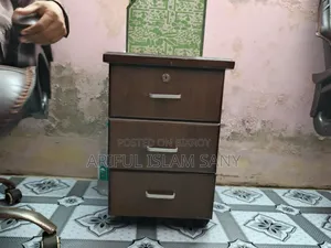 Office Furniture and Chair With Table