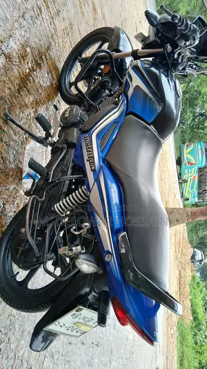 TVS Metro Plus 2022 Blue