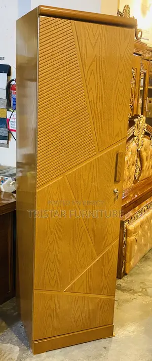 সিঙ্গেল আলমিরা