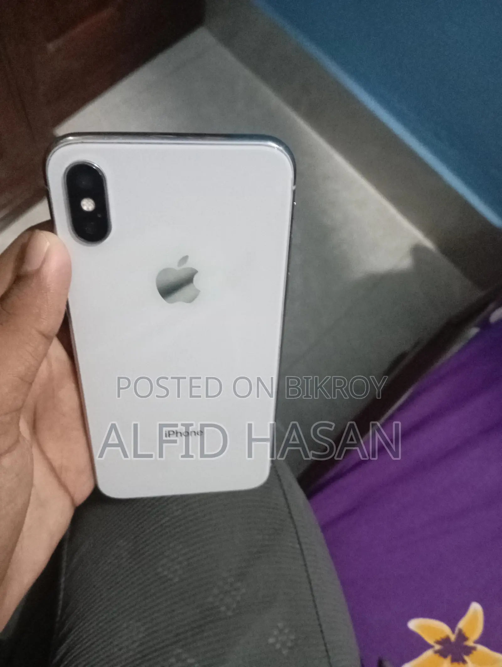 Apple iPhone X 64 GB White