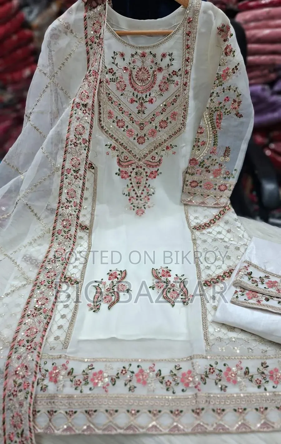 Sada Bahar Three Piece