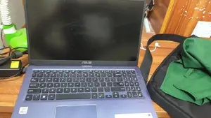Laptop Asus 8GB Intel Core i5 HDD+SSD 1T