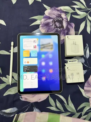 New Apple iPad (2025) 128 GB Silver