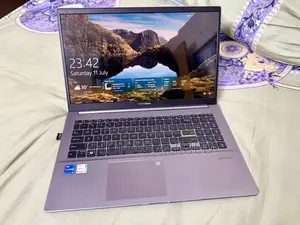 Laptop Asus Vivobook 15 8GB Intel Core i5 SSD 512GB