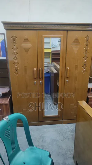 বেনিয়ার কানাডিয়ান প্রসেস উড আলমারি