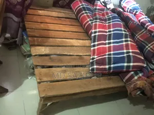 Single Bed and 2 Mattresses